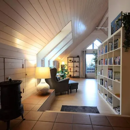 Modern Penthouse Apartment, Close To Everything