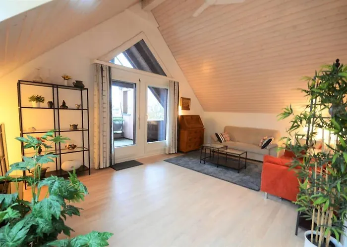 Modern Penthouse Apartment, Close To Everything