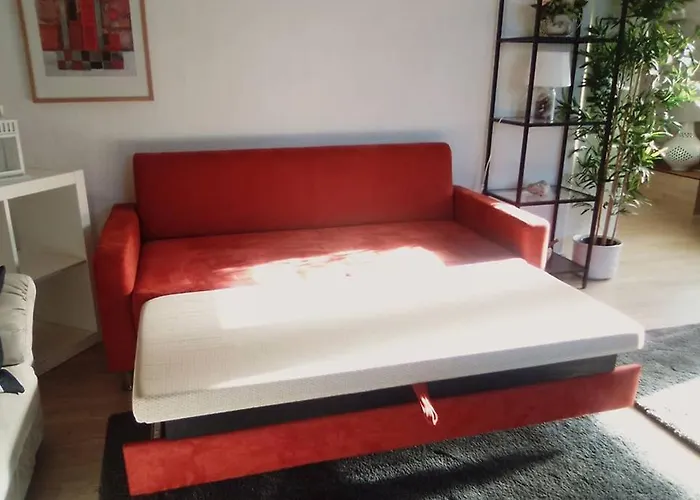 Modern Penthouse Apartment, Close To Everything