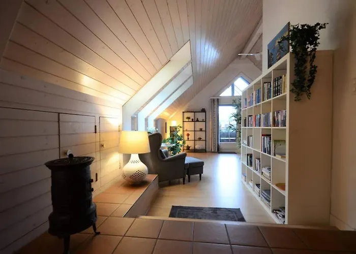 Modern Penthouse Apartment, Close To Everything